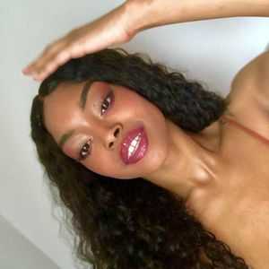 Meet your Posher, Dejah